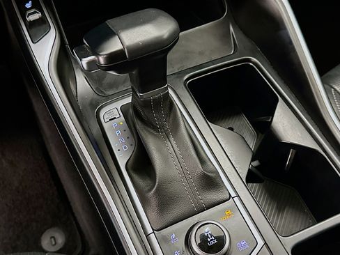 Used 2024 Kia Sorento S image 25