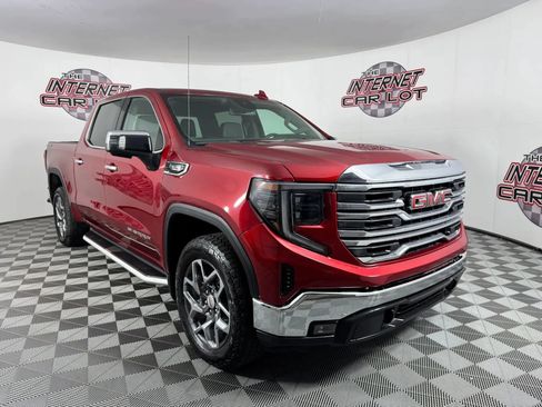 Used 2024 GMC Sierra 1500 SLT w/ X31 Off-Road Package AWD/4WD image 9