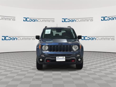 Used 2023 Jeep Renegade Trailhawk image 4