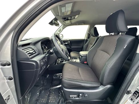 Used 2024 Toyota 4Runner TRD Off-Road AWD/4WD image 9