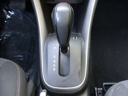 Used 2018 Chevrolet Trax LS AWD/4WD image 35