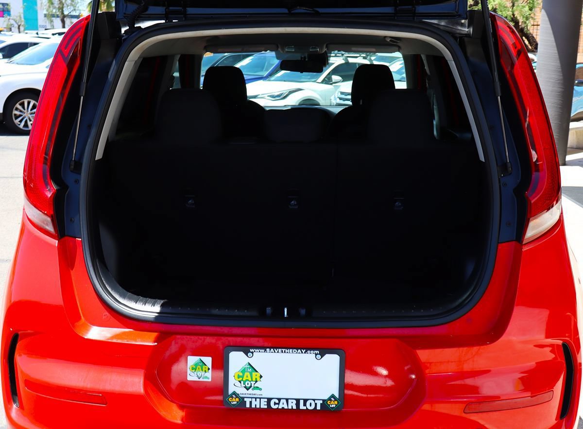 Used 2020 Kia Soul GT-Line FWD image 25