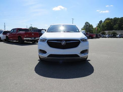 Used 2020 Buick Enclave Essence w/ Sound and Sites Package FWD image 8