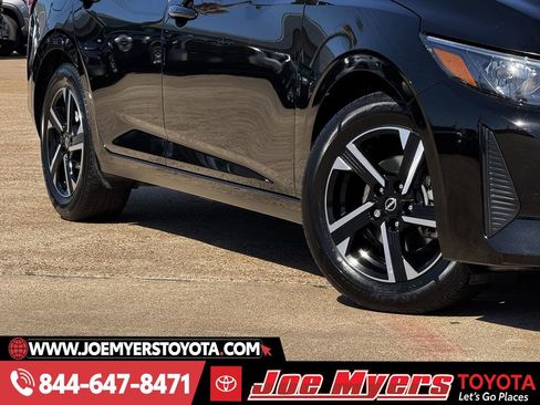 Used 2025 Nissan Sentra SV image 11