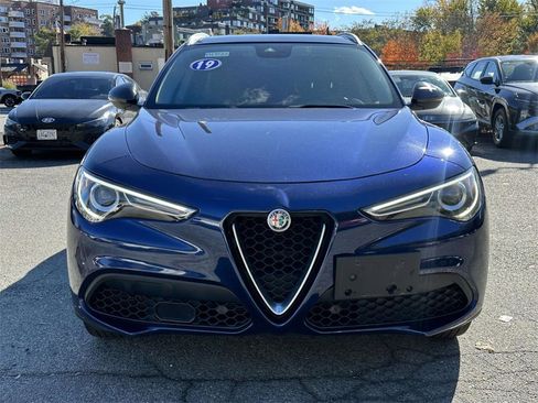 Used 2019 Alfa Romeo Stelvio Ti image 8