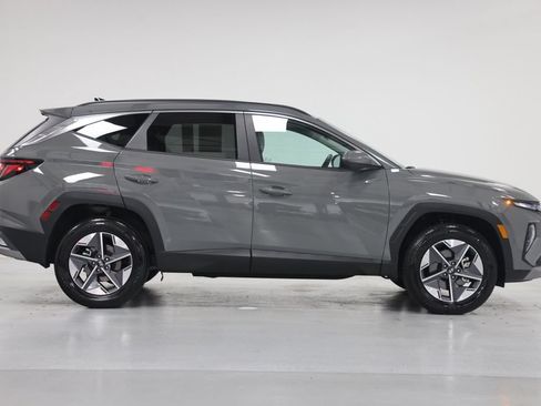 Certified 2025 Hyundai Tucson SEL AWD/4WD image 8