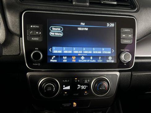 Used 2023 Nissan Leaf S image 14