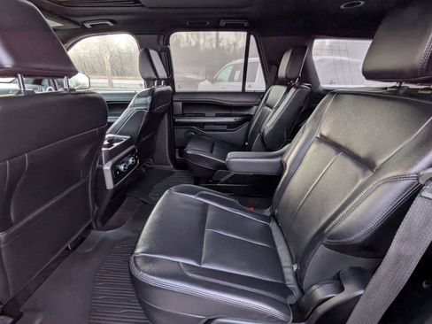 Used 2021 Ford Expedition XLT AWD/4WD image 14