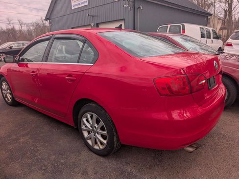 Used 2014 Volkswagen Jetta SE image 3