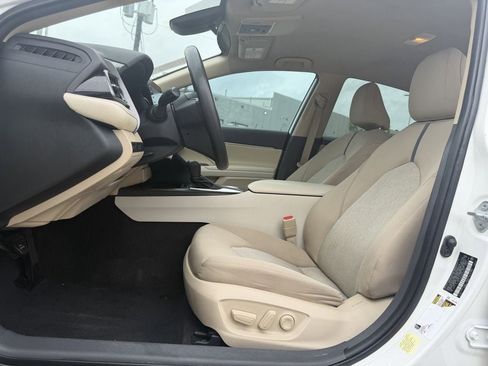 Used 2021 Toyota Camry LE FWD image 26