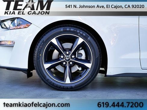 Used 2022 Ford Mustang Convertible image 7