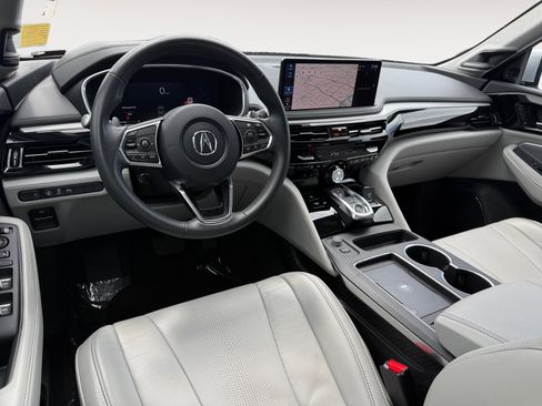 Used 2025 Acura MDX SH-AWD w/ Technology Package image 15