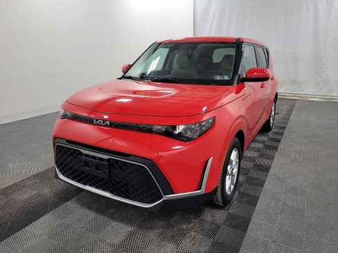 Used 2025 Kia Soul LX w/ LX Technology Package image 15