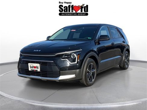 Certified 2025 Kia Niro LX image 1