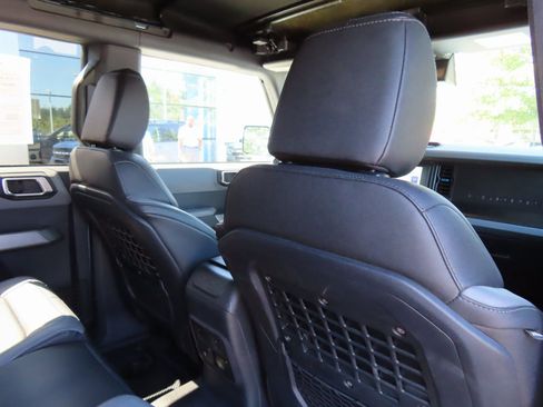 Used 2023 Ford Bronco Black Diamond image 41