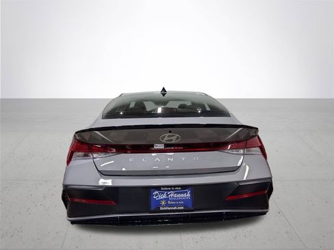 New 2026 Hyundai Elantra SEL Sport image 11