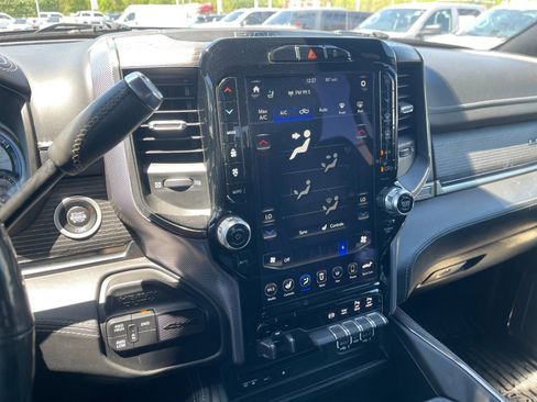 Used 2019 RAM 2500 Limited AWD/4WD image 19