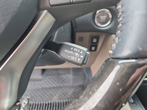 Used 2022 Lexus GX 460 Luxury w/ Sport Design Package AWD/4WD image 37