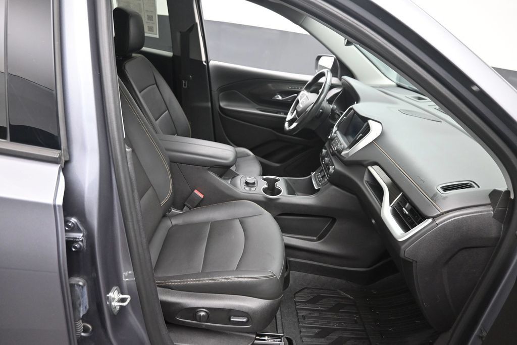 Used 2018 GMC Terrain SLT w/ Preferred Package FWD image 9