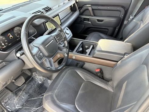 Used 2024 Land Rover Defender 110 X-Dynamic SE AWD/4WD image 6
