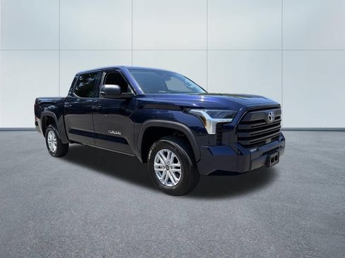 Used 2024 Toyota Tundra SR5 w/ SR5 Premium Package AWD/4WD image 4