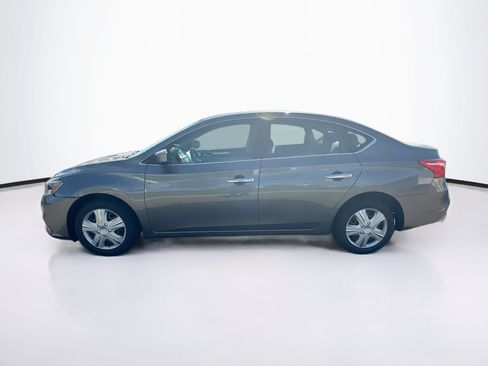 Used 2018 Nissan Sentra S FWD image 4