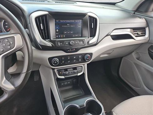 Used 2022 GMC Terrain SLE FWD image 19