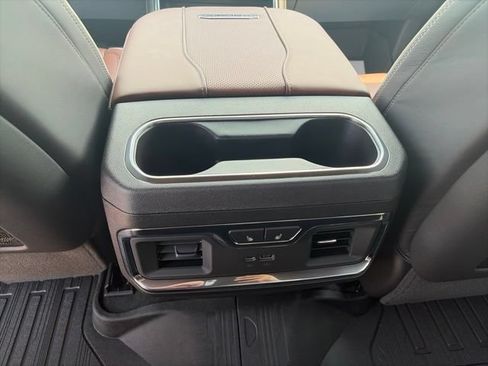 New 2026 GMC Sierra 2500 Denali Ultimate AWD/4WD image 13