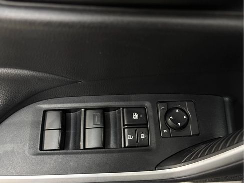Used 2023 Toyota RAV4 LE AWD/4WD image 39