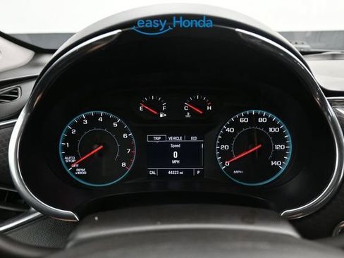 Used 2021 Chevrolet Malibu LT FWD image 9