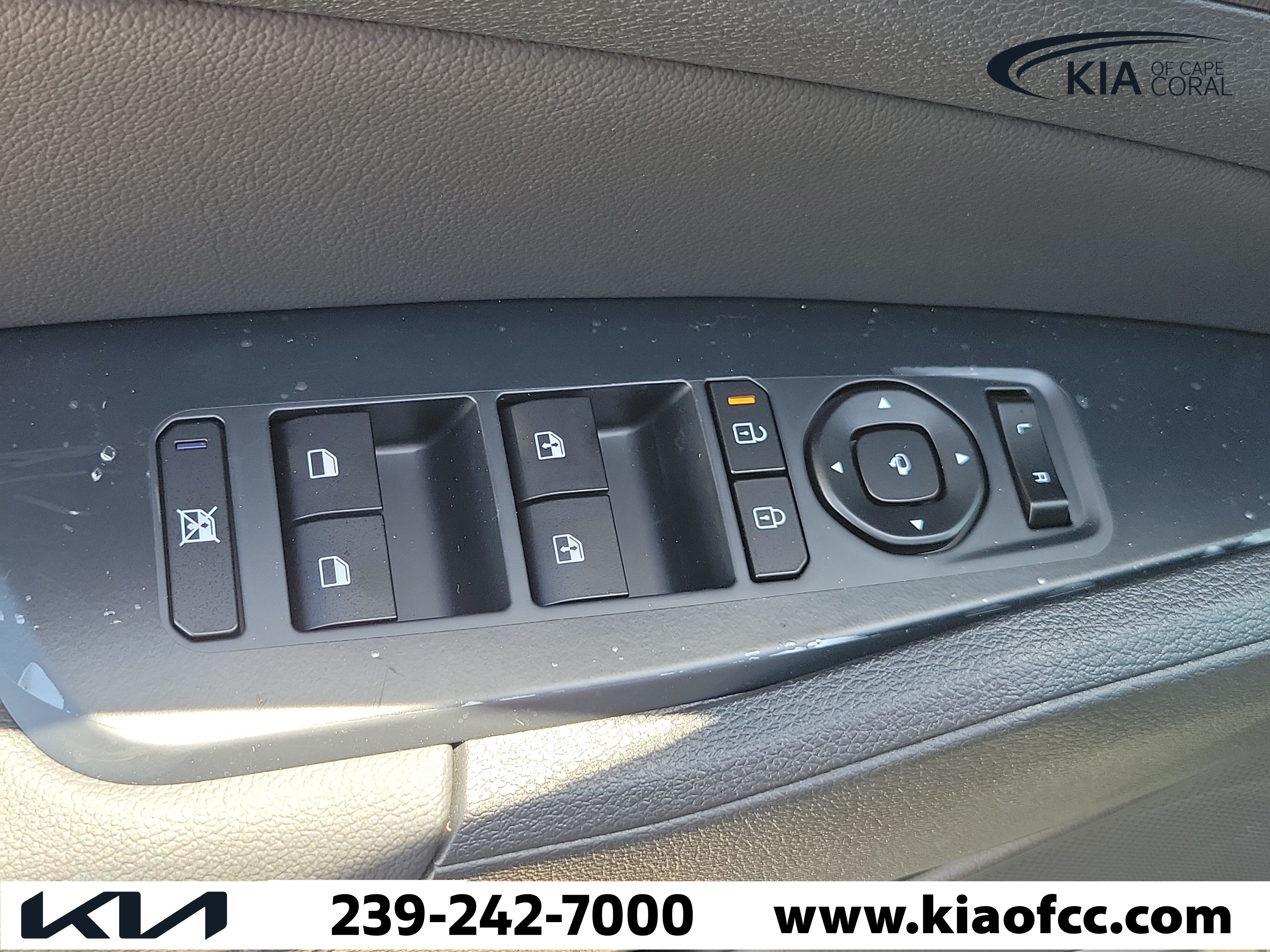 New 2026 Kia Sportage SX FWD image 25