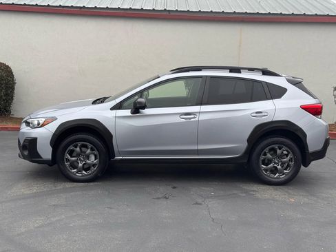 Used 2022 Subaru Crosstrek 2.5i Sport w/ Moonroof Package image 3
