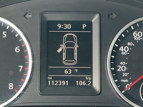 Used 2016 Volkswagen Tiguan S FWD image 23