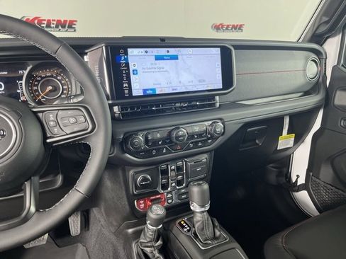 New 2025 Jeep Wrangler Unlimited Rubicon w/ XTREMEE 35" Tire Package image 18