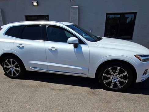 Used 2020 Volvo XC60 T5 Inscription w/ Protection Package Premier image 9