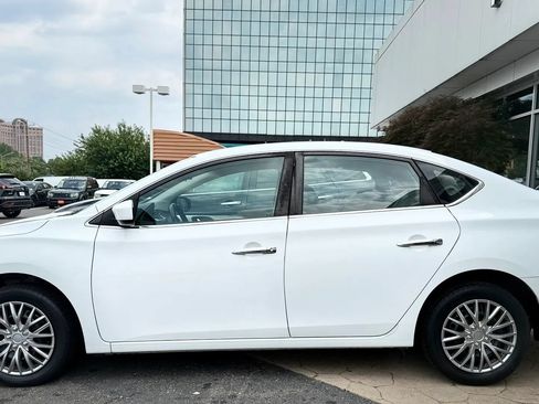 Used 2017 Nissan Sentra S FWD image 4