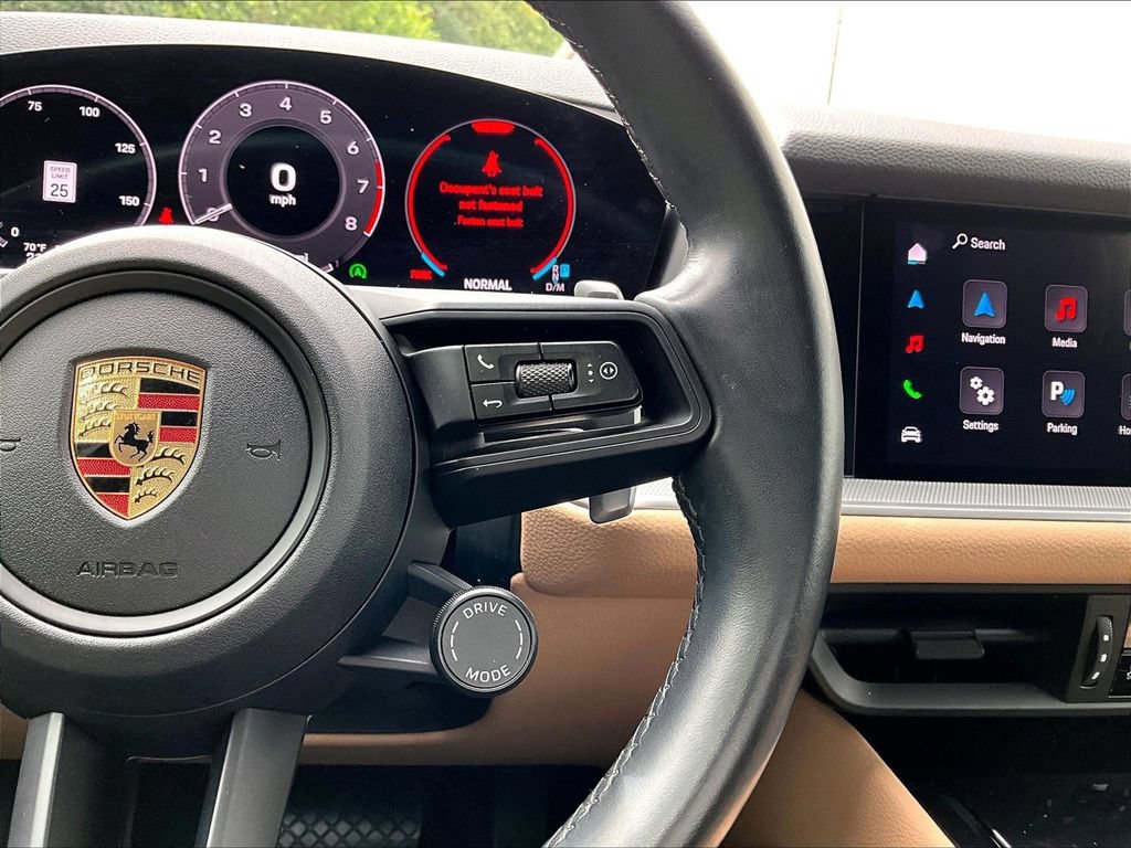 Certified 2024 Porsche Cayenne AWD/4WD image 24