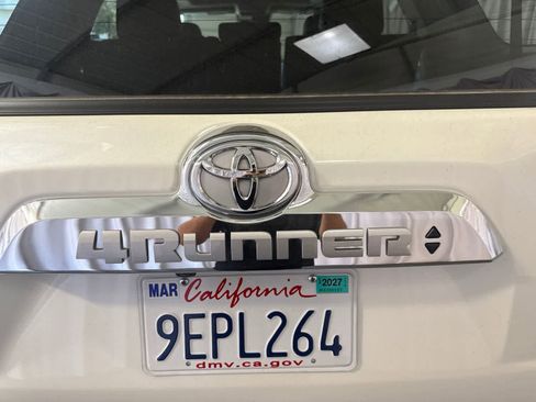 Used 2023 Toyota 4Runner Limited AWD/4WD image 14