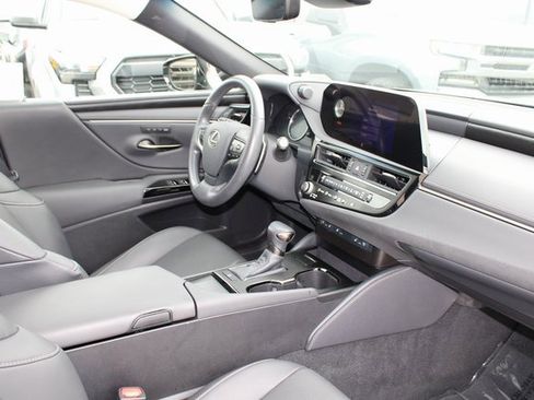Certified 2023 Lexus ES 350 w/ Premium Package image 5