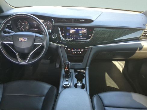 Used 2021 Cadillac XT6 Premium Luxury image 11