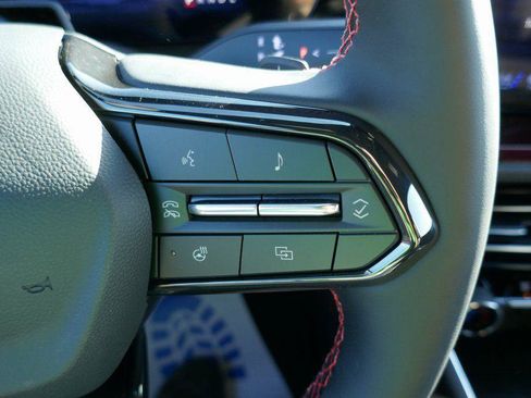 New 2026 Chevrolet Traverse RS image 17