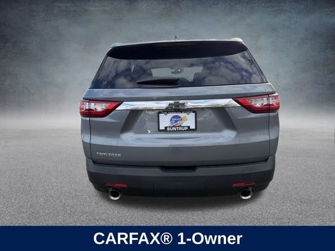 Used 2021 Chevrolet Traverse LS image 4