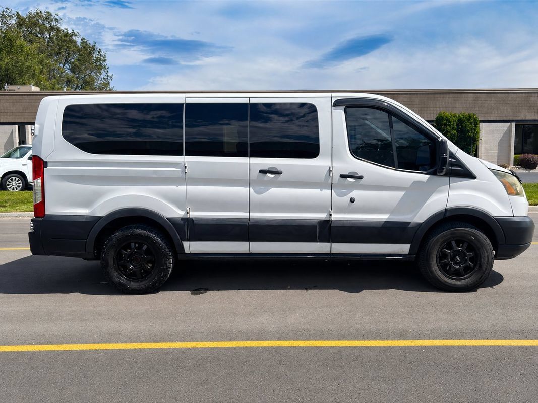 Used 2015 Ford Transit 150 XL RWD image 6