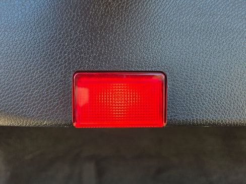 Used 2011 Mercedes-Benz C 300 Sedan image 20