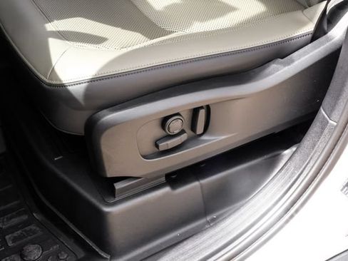 New 2026 Land Rover Defender 110 S AWD/4WD image 43