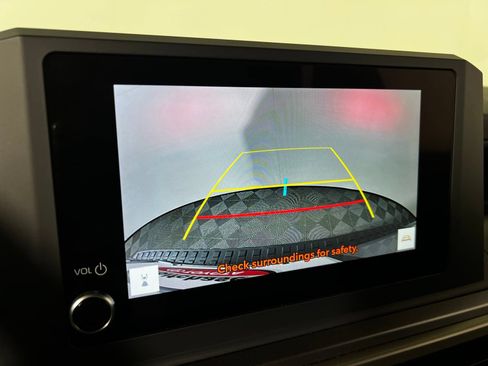 Certified 2026 Toyota 4Runner SR5 AWD/4WD image 18