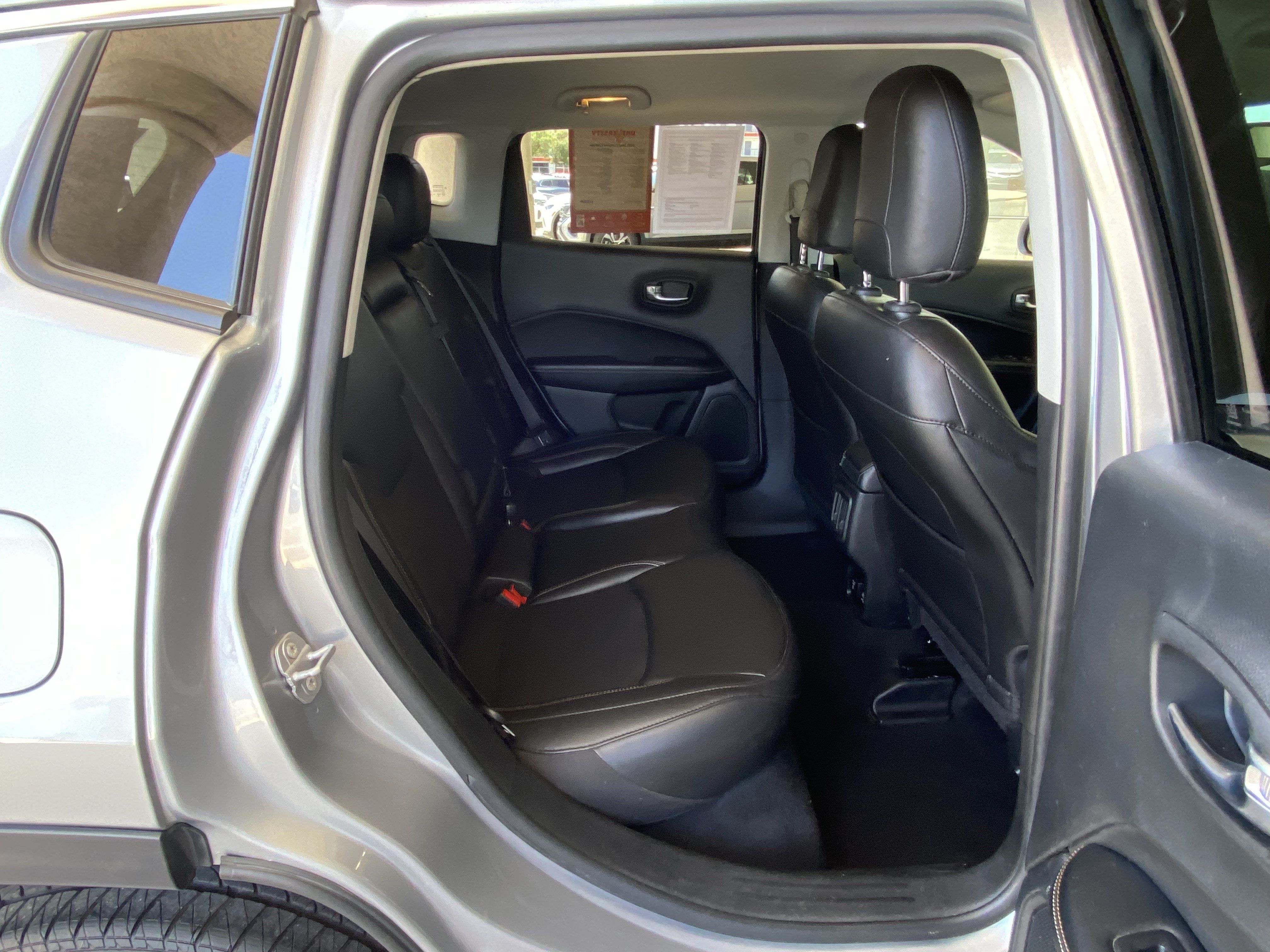 Used 2021 Jeep Compass Latitude w/ Convenience Group AWD/4WD image 40