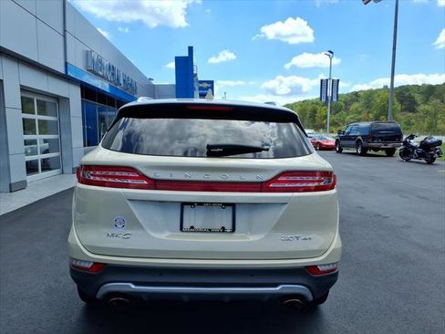 Used 2018 Lincoln MKC Premiere AWD/4WD image 6