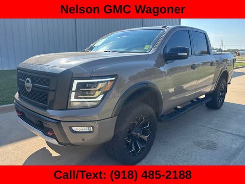 Used 2021 Nissan Titan PRO-4X w/ Pro-4x Convenience Package AWD/4WD image 1