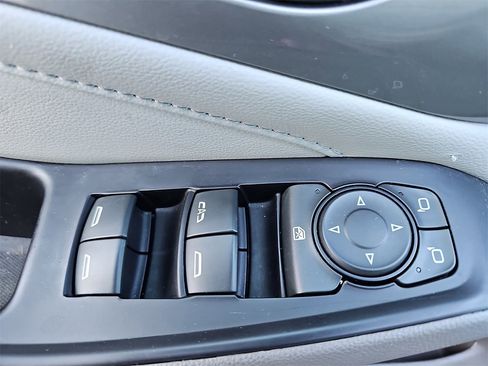 Used 2019 Chevrolet Traverse LT w/ LT Premium Package image 28